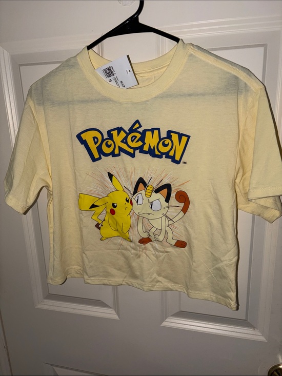Forever 21 Tops - Pokémon Crop Top